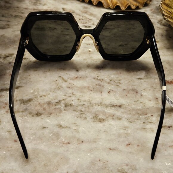 RARE GUCCI BLACK HEXAGON DOUBLE G ITALY GEOMETRIC OVERSIZED SUNGLASSES GG0772S